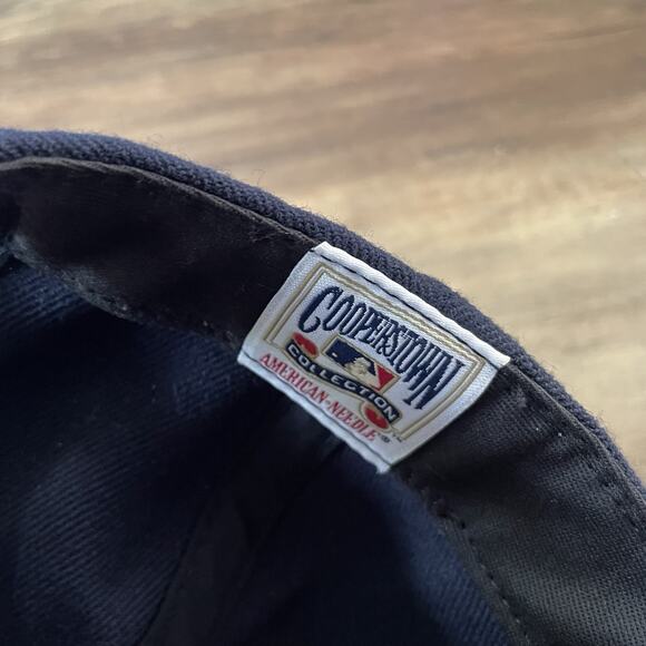 American Needle MLB Minnesota Twins SnapBack Hat Blue Red - Picture 6 of 6